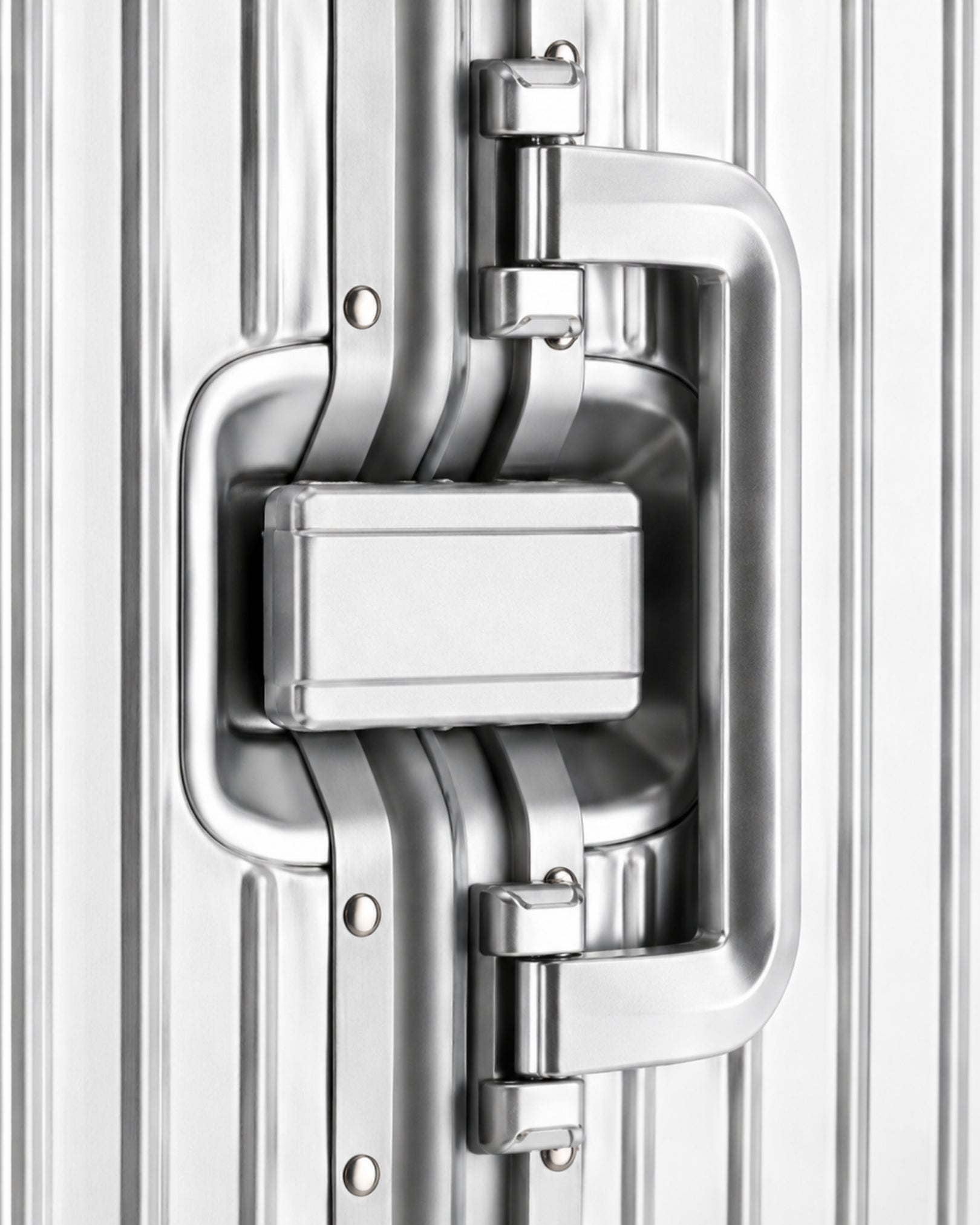 grande valise aluminium 6