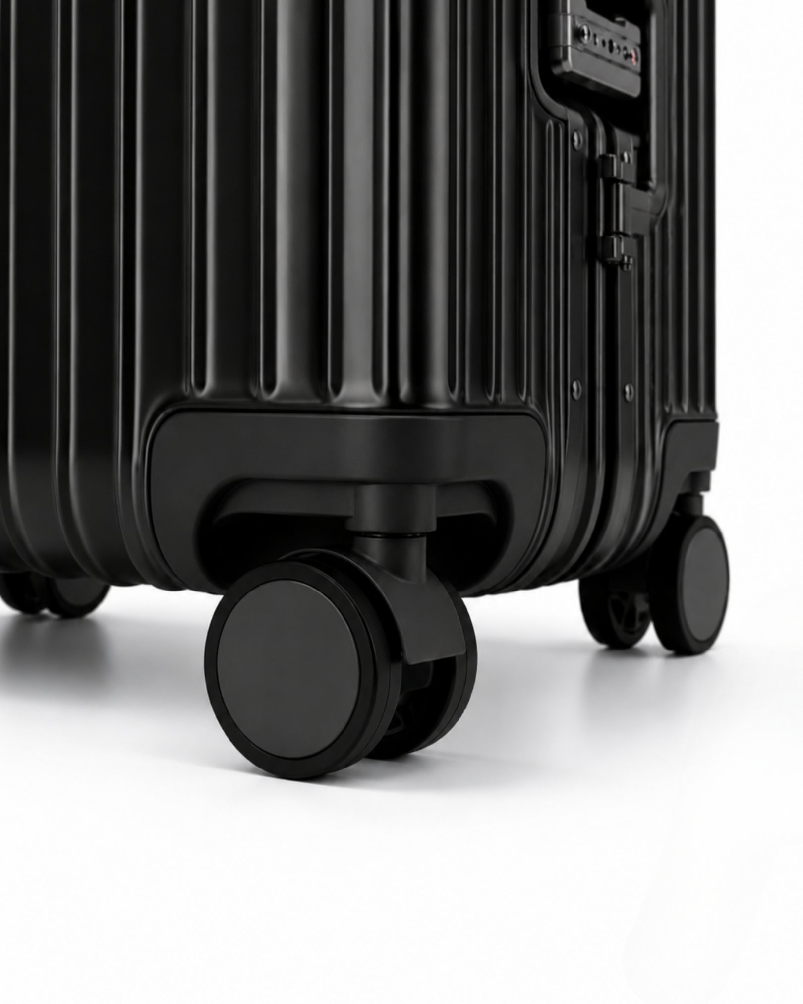 grande valise aluminium noir 10