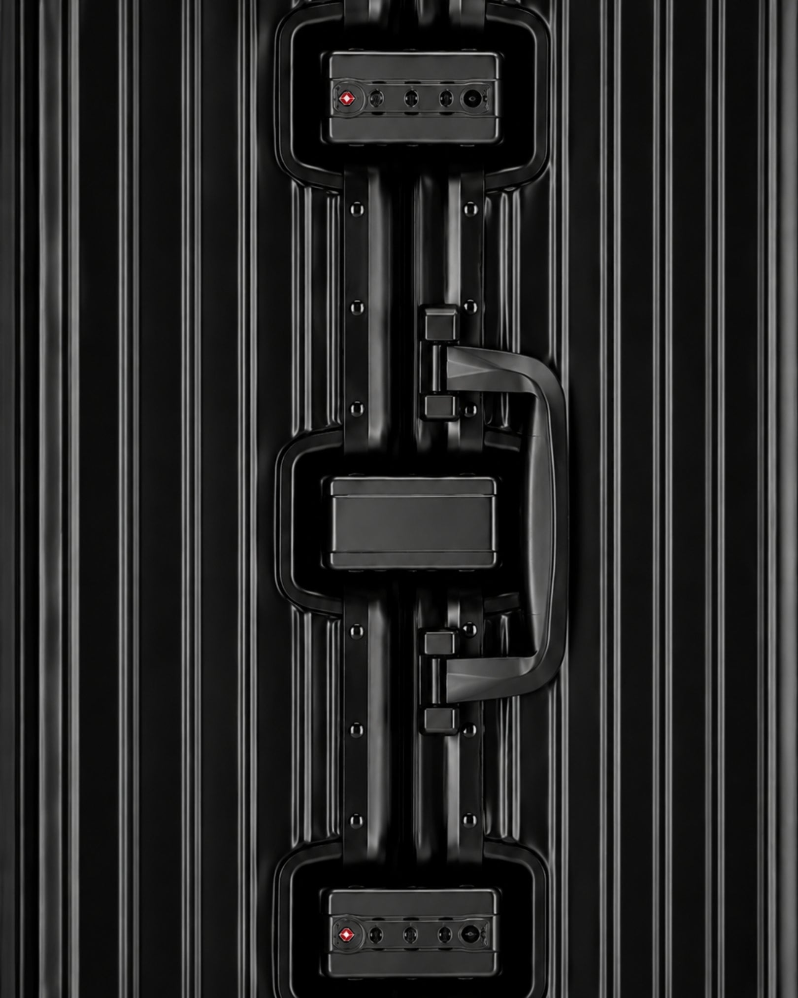 grande valise aluminium noir 6