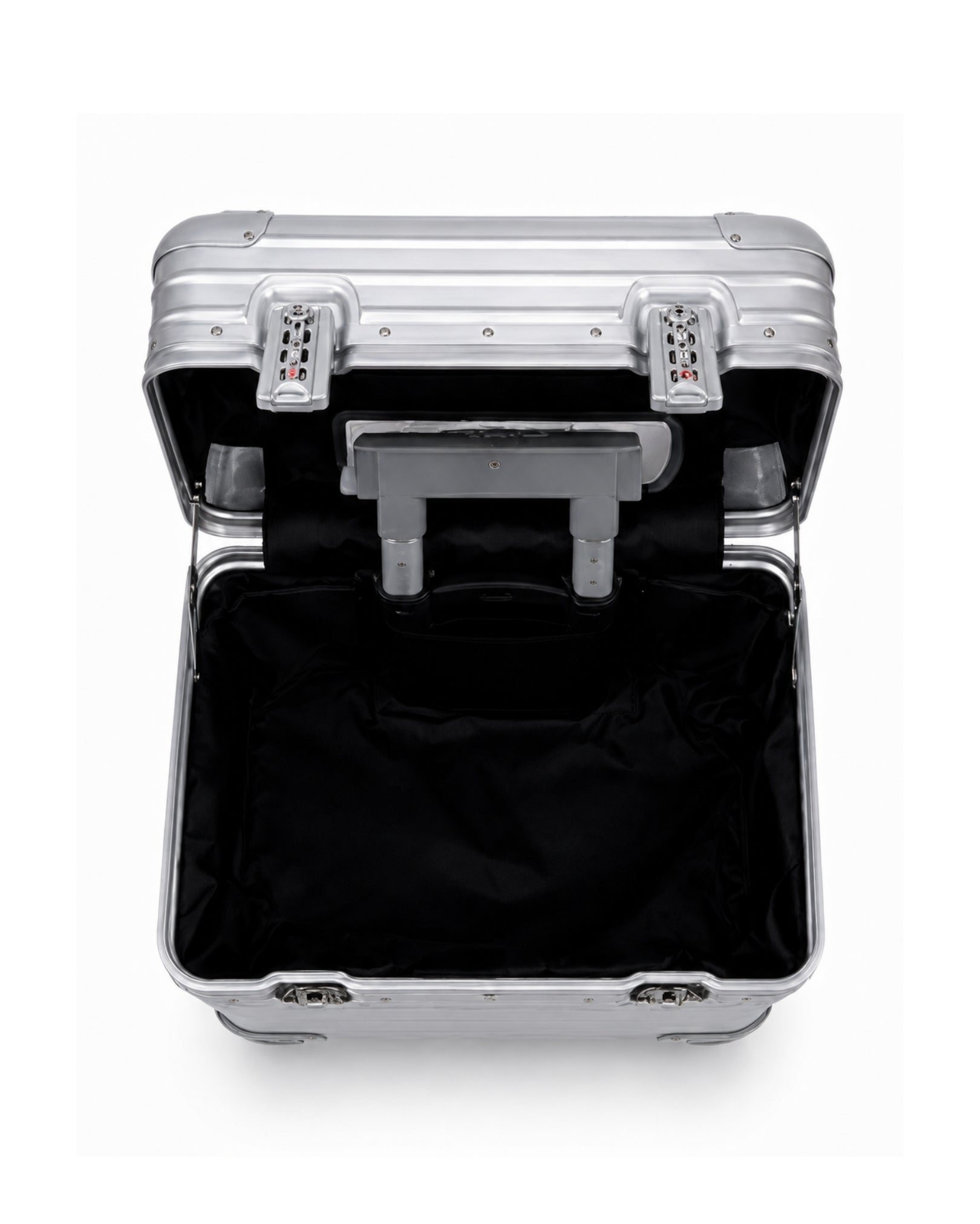 petite valise aluminium argent 7