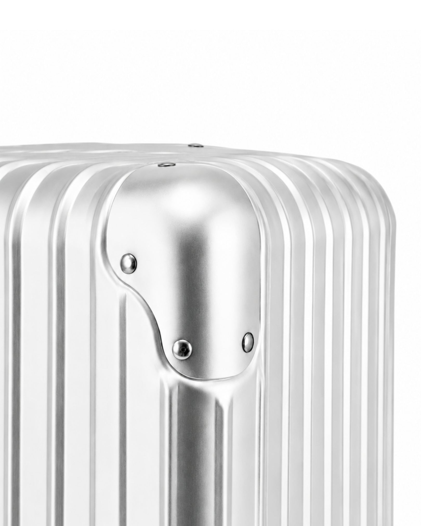petite valise aluminium argent 8