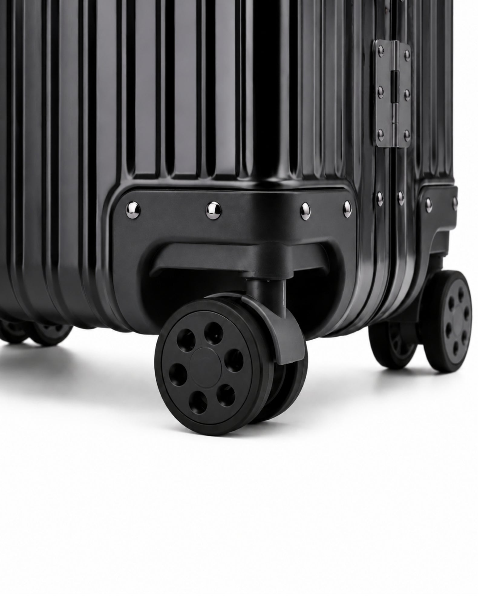 valise cabine aluminium noir 7